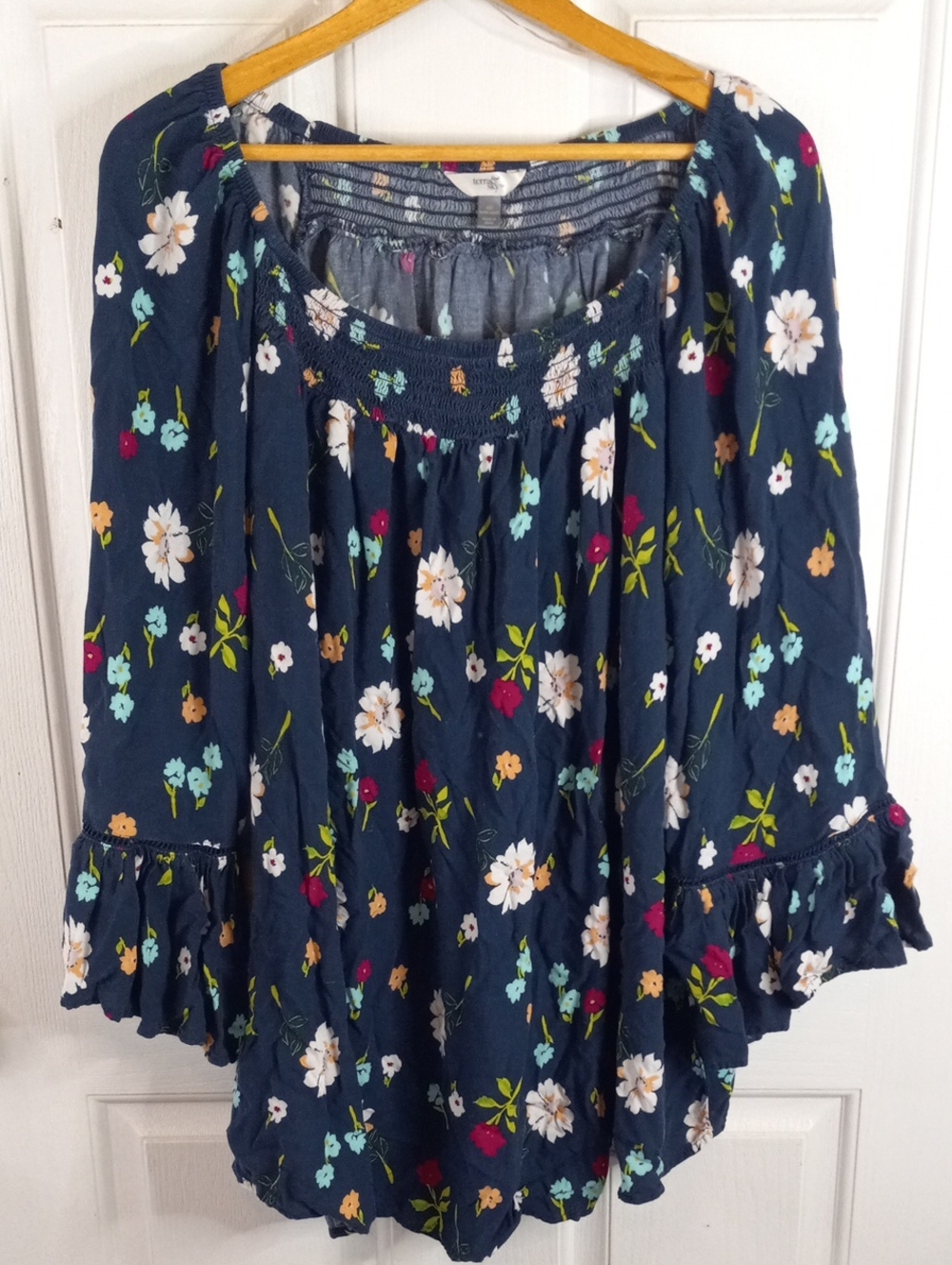 Terra & Sky Blouse Women 2X Plus Blue Floral Round Neck Long Bell Sleeve